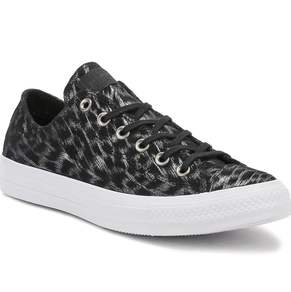 Converse All Star Ox shoes ( size 8.5 ) - Picture 9 of 10